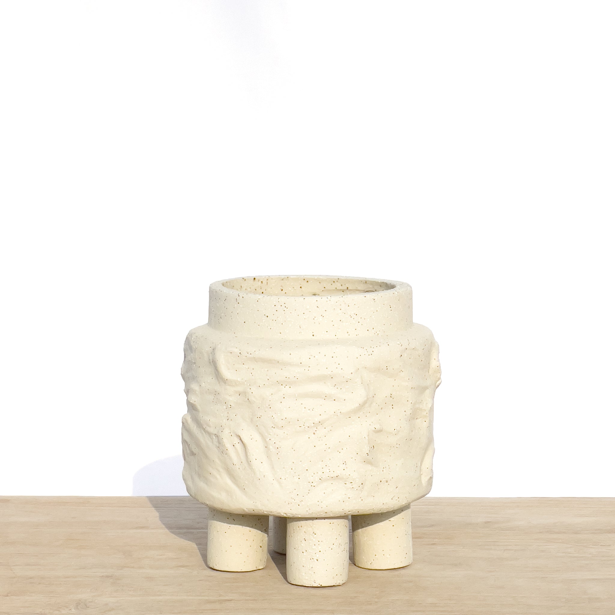 紋理陶瓷花盆 | Textured ceramic planter